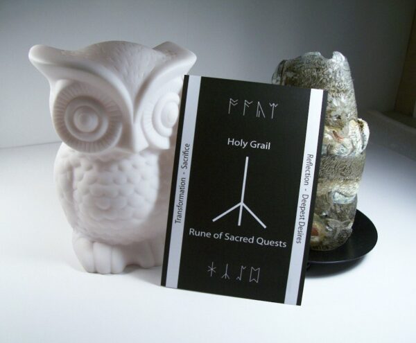 Chalc Black and White Altar Card by Wayuką́