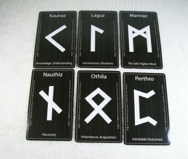 Black Grunge Rune Cards by Wayuką́