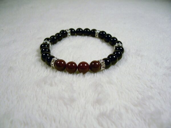 Onyx and Mookaite Jasper Stretch Bracelet by Wayuką́