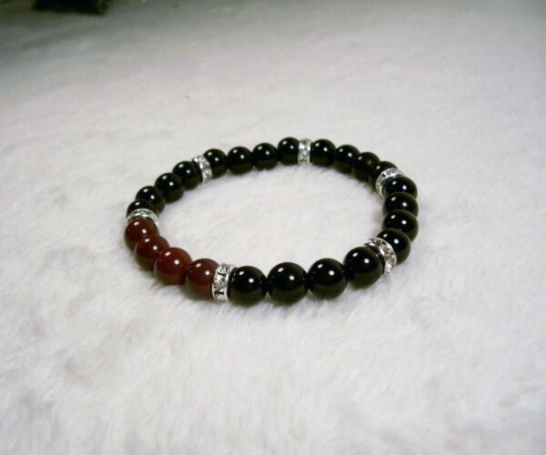 Onyx and Mookaite Jasper Stretch Bracelet by Wayuką́